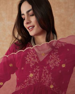 Pink embroidery vichitra silk aliya cut kurta set with organza dupatta 4