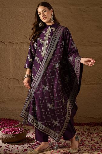 Women purple silk blend floral foil printed straight kurta sets