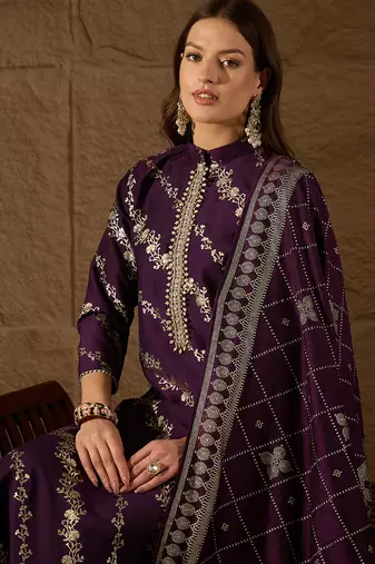 Women purple silk blend floral foil printed straight kurta sets