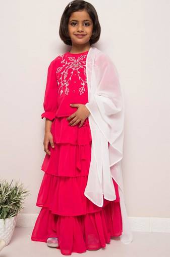 Ethereal elegance: handcrafted georgette 3-piece set