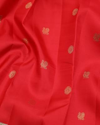 Red and beige pure zari silk saree with silk mark certified 3