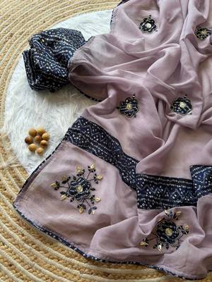Lavender Mirror And Thread Embroidered Crunchy Chiffon Saree 3