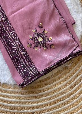 Light Plum Mirror And Thread Embroidered Crunchy Chiffon Saree 1