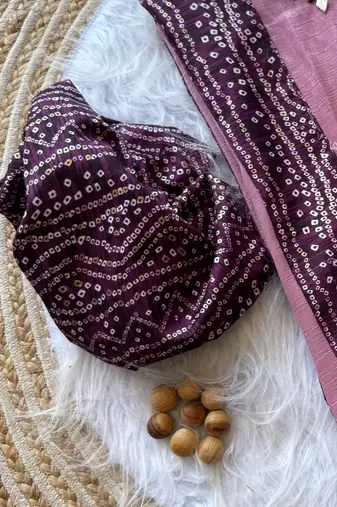 Light Plum Mirror And Thread Embroidered Crunchy Chiffon Saree