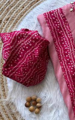 Pink Mirror And Thread Embroidered Crunchy Chiffon Saree 4