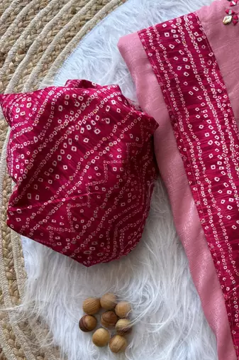 Pink Mirror And Thread Embroidered Crunchy Chiffon Saree