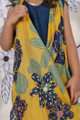 Tropical pop girls coord set yellow jacket with navy top & pants 3