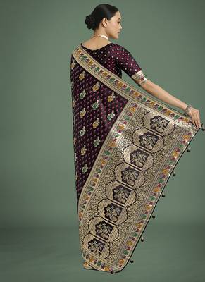 maroon banarasi zari woven satin saree 4