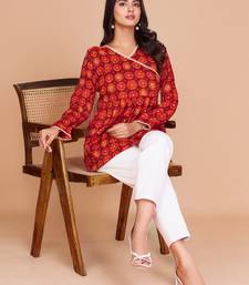 Vibrant red-orange digital printed delta silk v-neck full sleeve top for women
