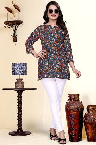 Stylish navy blue printed cotton blend round neck 3/4 sleeve top for women