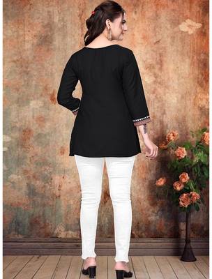 Stylish black printed rayon v-neck 3/4 sleeve top for women 5