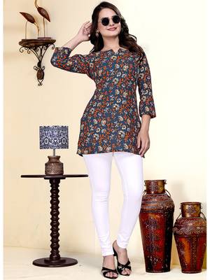 Stylish navy blue printed cotton blend round neck 3/4 sleeve top for women 2