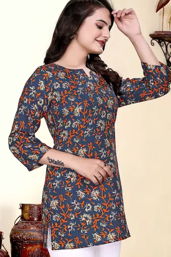 Stylish navy blue printed cotton blend round neck 3/4 sleeve top for women