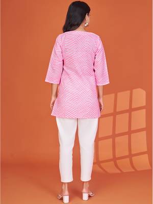 Trendy pink printed cotton blend round neck 3/4 sleeve top for women 5