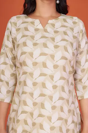 olive green printed cotton blend round neck 3/4 sleeve top for women
