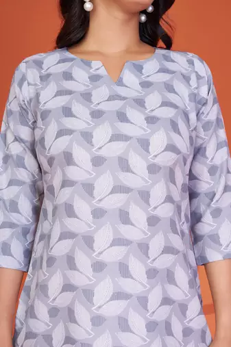 Stylish grey printed cotton blend round neck 3/4 sleeve top for women