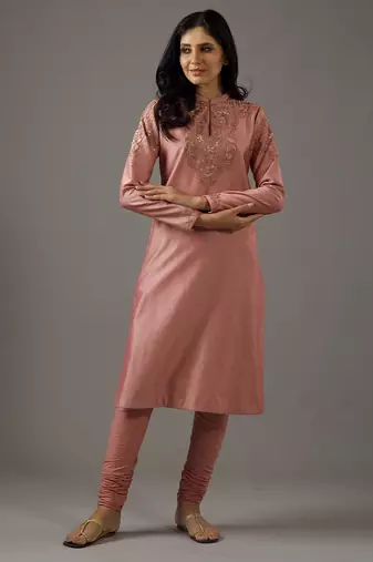 Rose floral embroidered chanderi silk kurta set