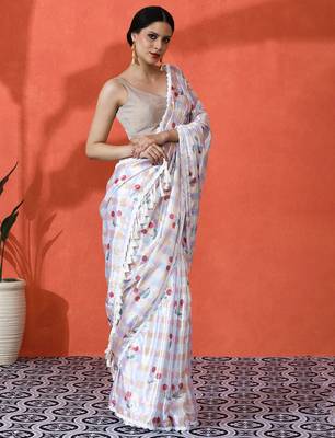 Off white chinon digital printed saree 4