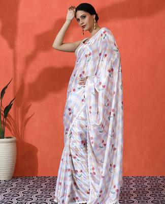 Off white chinon digital printed saree 5