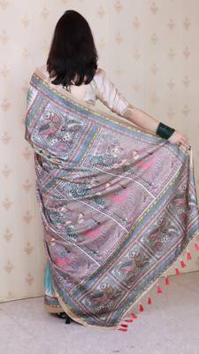 Green woven zari border digital printed tussar silk blend saree 2