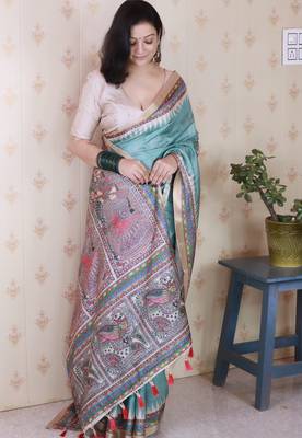 Green woven zari border digital printed tussar silk blend saree 4