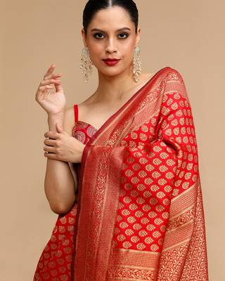 Red lichi silk blend jacquard saree 3
