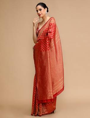 Red lichi silk blend jacquard saree 4