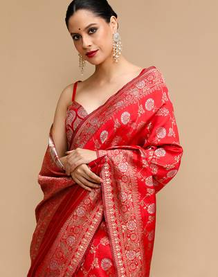 Red lichi silk blend jacquard saree 3