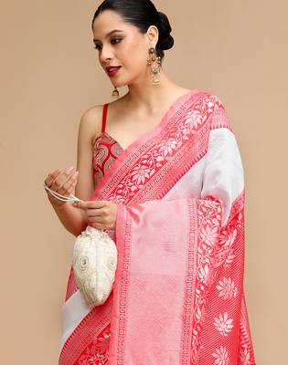 Off white lichi silk blend jacquard saree 3
