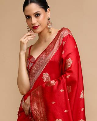 Red lichi silk blend jacquard saree 3