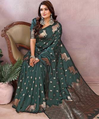 Green faux banarasi silk blend jacquard weaving saree 4