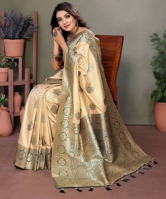 Green woven rich pallu viscosee silk blend saree 5