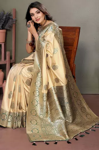 Green woven rich pallu viscosee silk blend saree