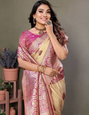 Purple woven rich pallu viscosee silk blend saree 4