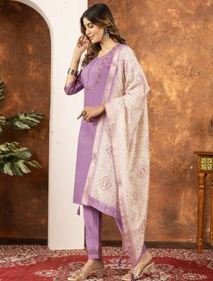 Lavender Designer Straight Kurti Pant Dupatta Set with Embroidery and Hand Work 5