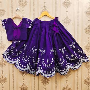 Blue embroidered taffeta lehenga and choli for girls 3