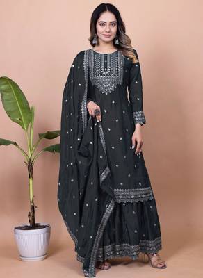 BLACK CHINON PARTY WEAR EMBROIDERY SUIT SET  2