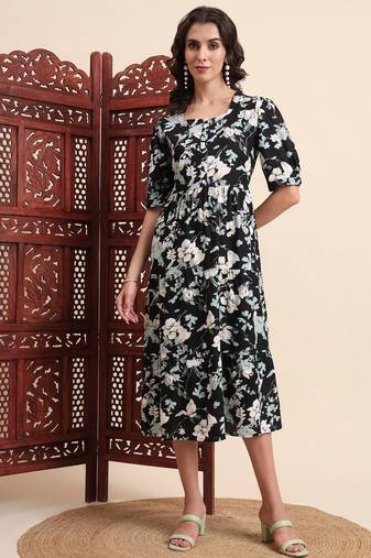 Aayumi printed black fit and flare maxi dress