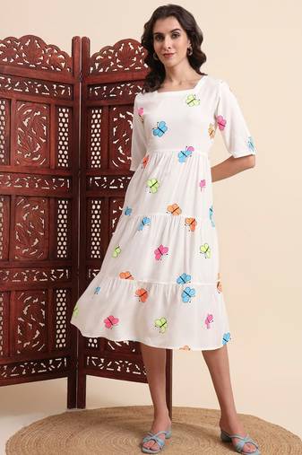 Aayumi new floral printed flared maxi dress
