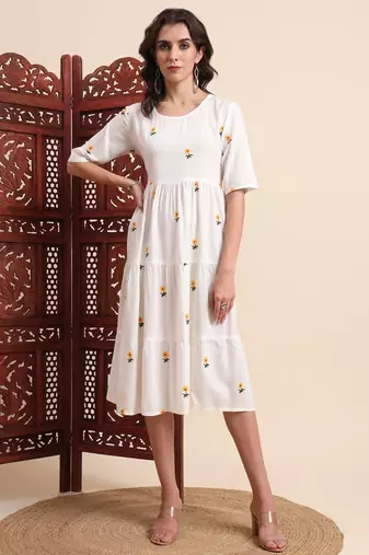 Aayumi new off white floral printed flared maxi dress