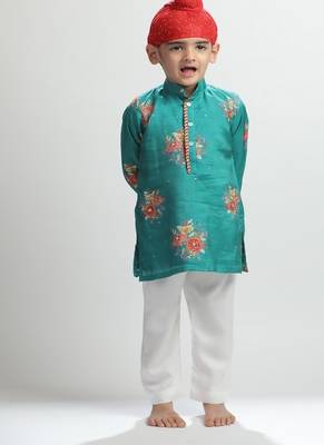 Green printed cotton kurta pyjama 5
