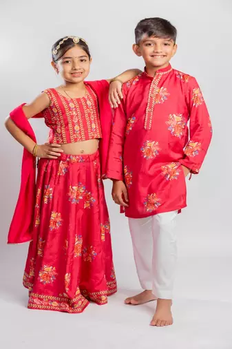 Red printed cotton kurta pyjama