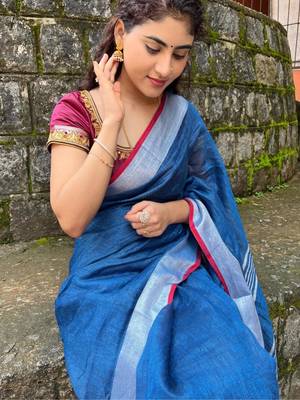 handwoven blue linen saree 3