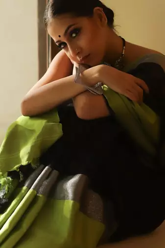handwoven black linen saree