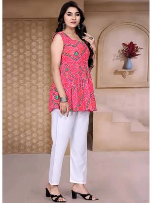 Stylish pink bandhani printed delta silk sleeveless top for women 3