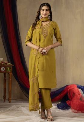 Musterd Designer Straight Kurti Pant Dupatta Set With Embroidery And Hand Work 3