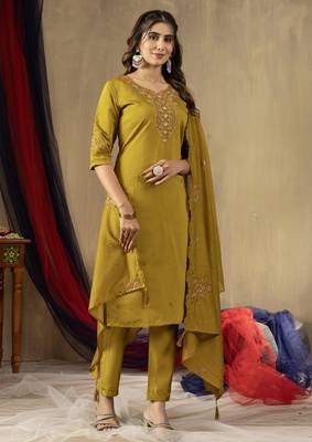 Musterd Designer Straight Kurti Pant Dupatta Set With Embroidery And Hand Work 4