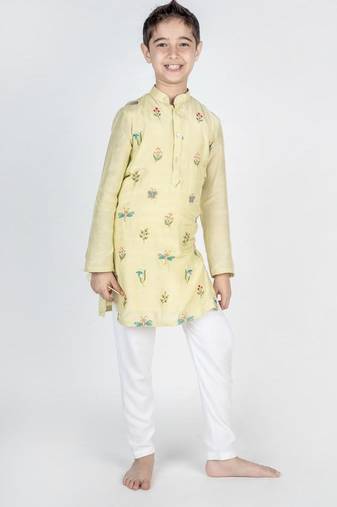 Green embroidered cotton kurta pyjama