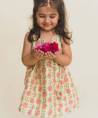 Green printed cotton kurta set 1