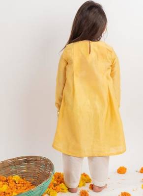Yellow plain cotton kurta set 4
